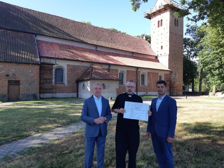 Dotacja na remont kościoła w Winnicy