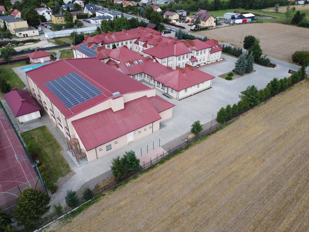 parking przy ZPO Winnica