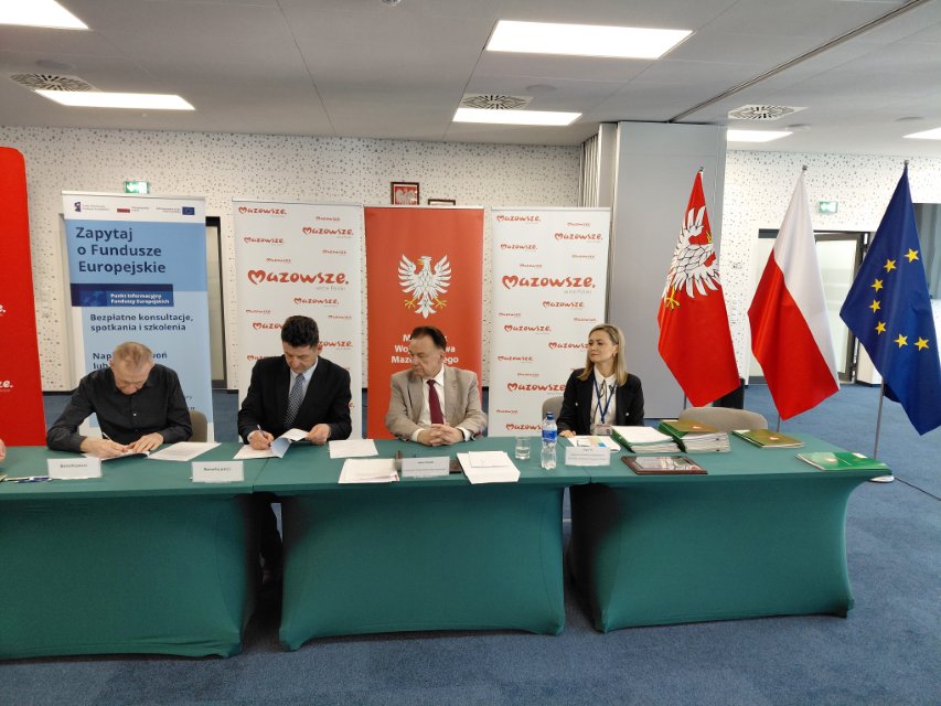 Podpisanie um&oacute;w